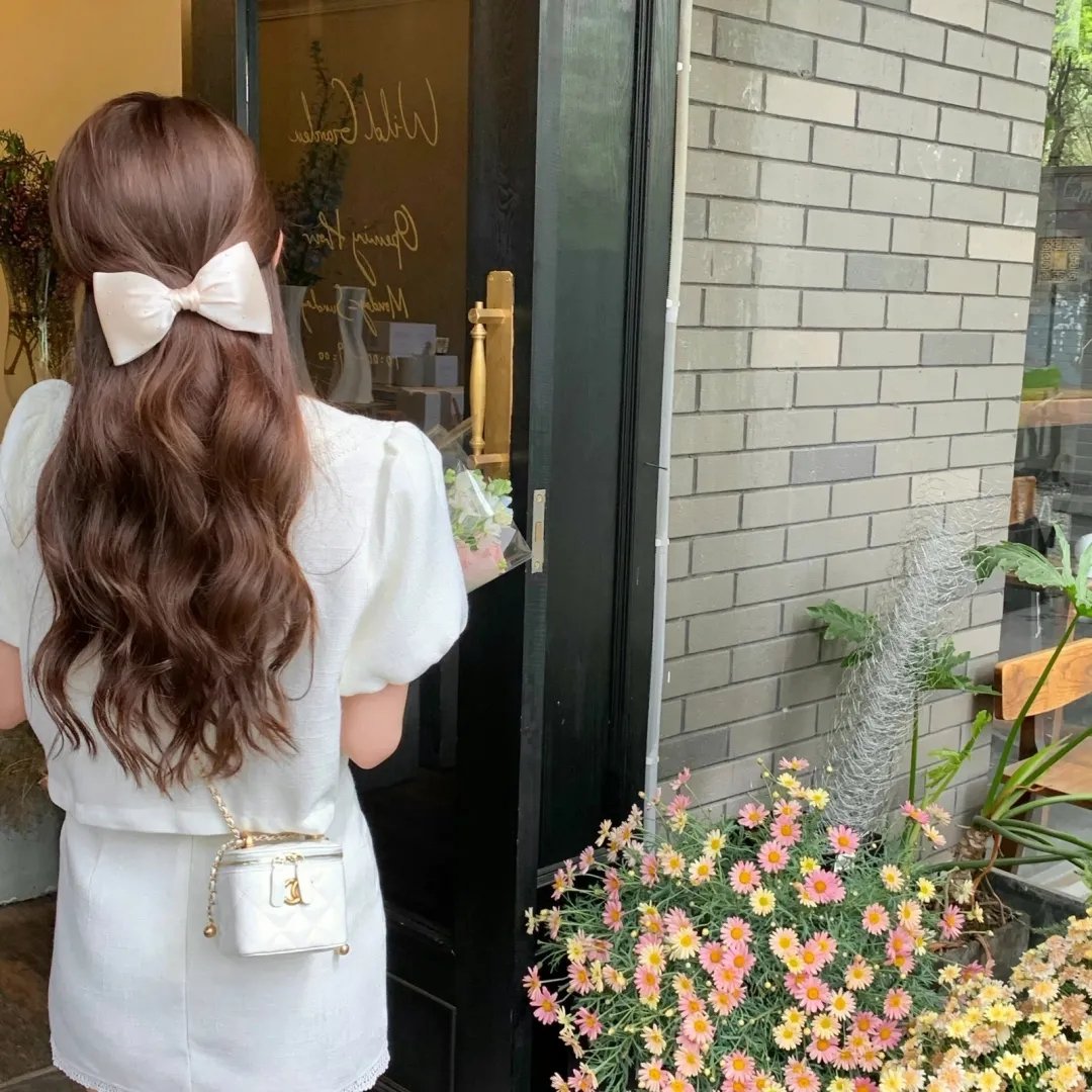 绝代艳星宝莲的一生